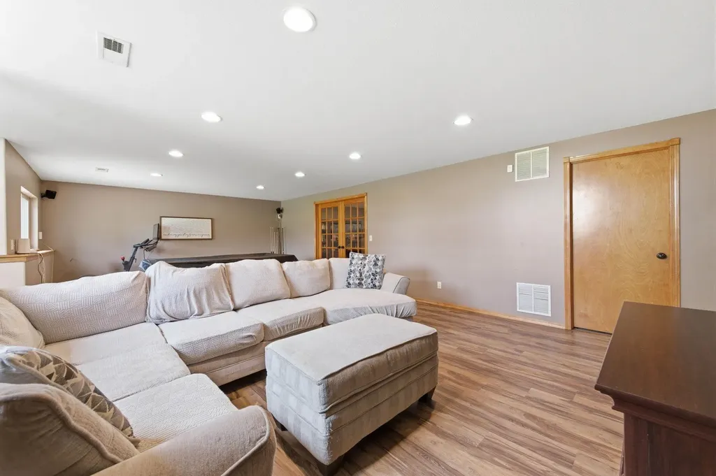 2216 N Newberry Street Derby KS 67037