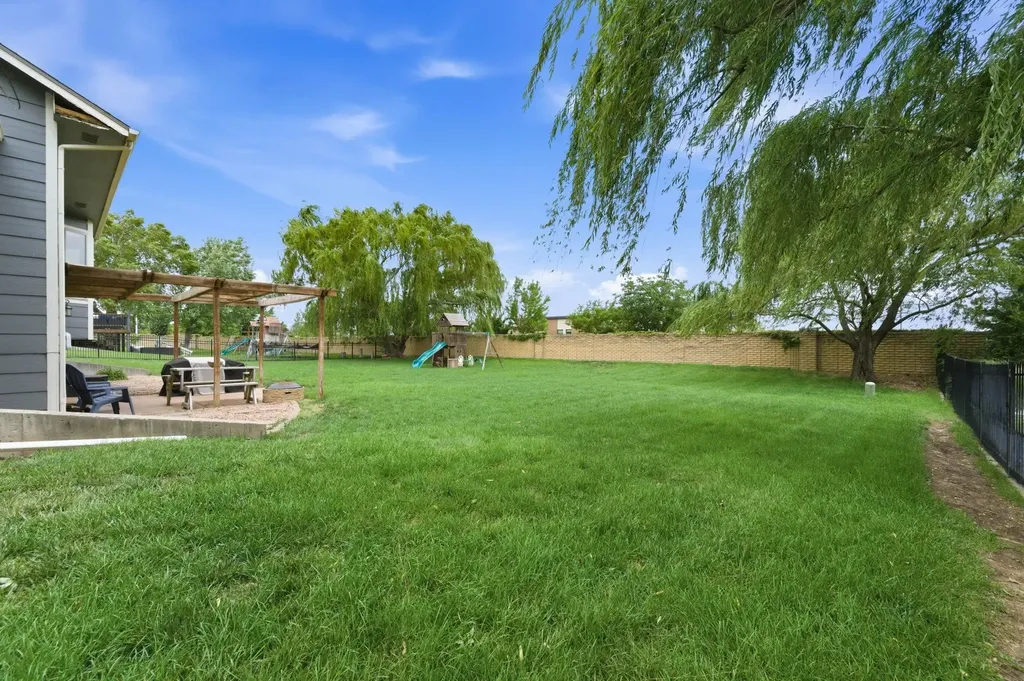2216 N Newberry Street Derby KS 67037