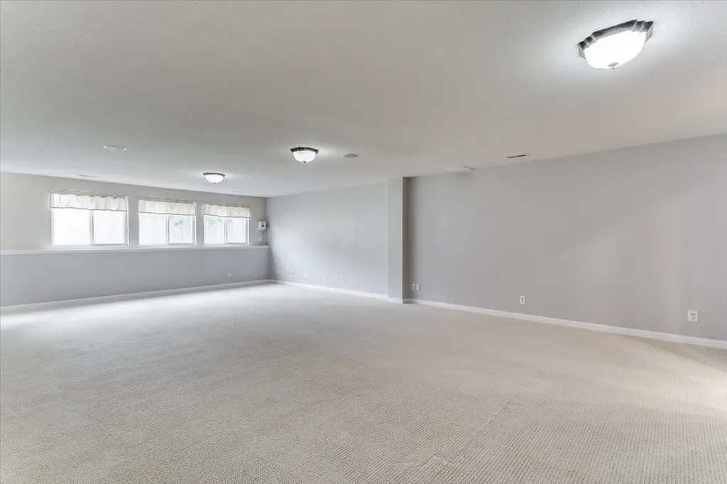 2206 E Myrtlewood Derby KS 67037