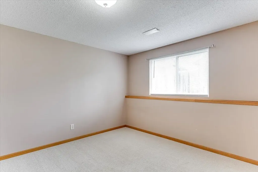 2206 E Myrtlewood Derby KS 67037