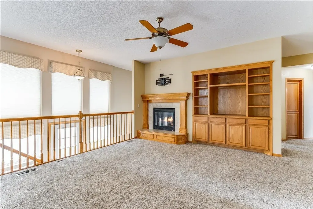 2206 E Myrtlewood Derby KS 67037