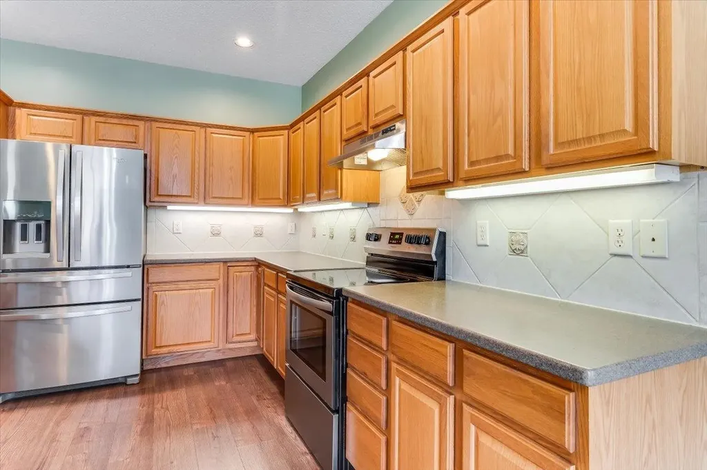 2206 E Myrtlewood Derby KS 67037