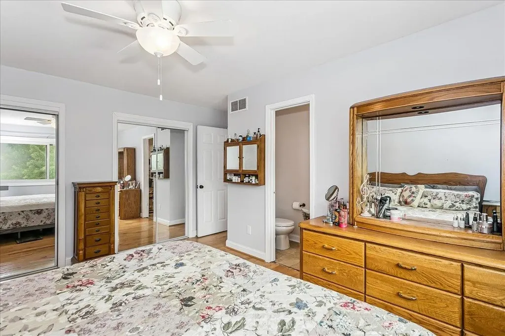 1113 E Springdale Derby KS 67037