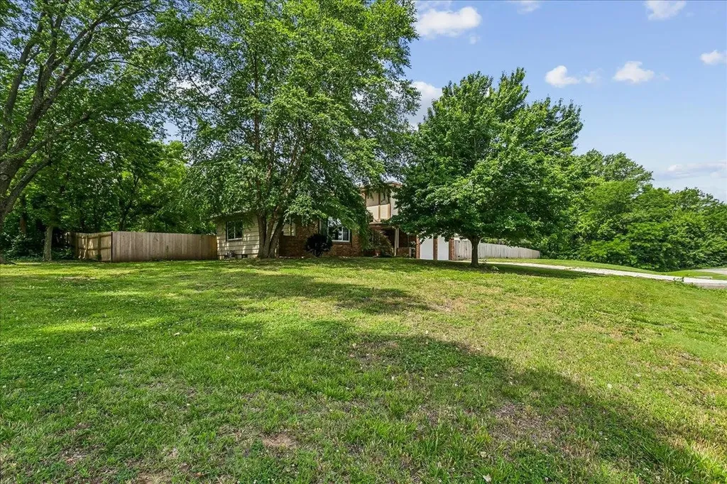 1113 E Springdale Derby KS 67037