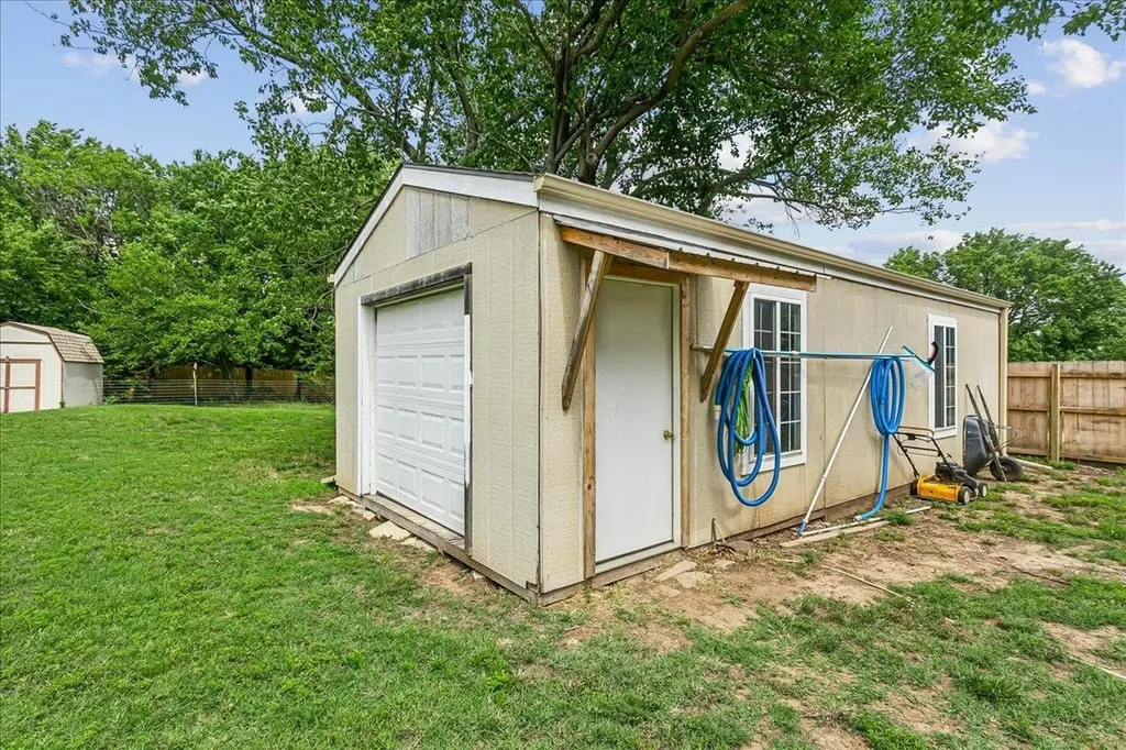 1113 E Springdale Derby KS 67037