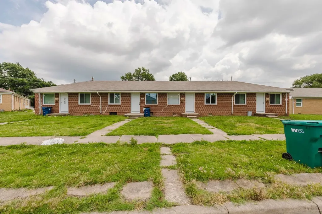 604-610 S Hunter Wichita KS 67207