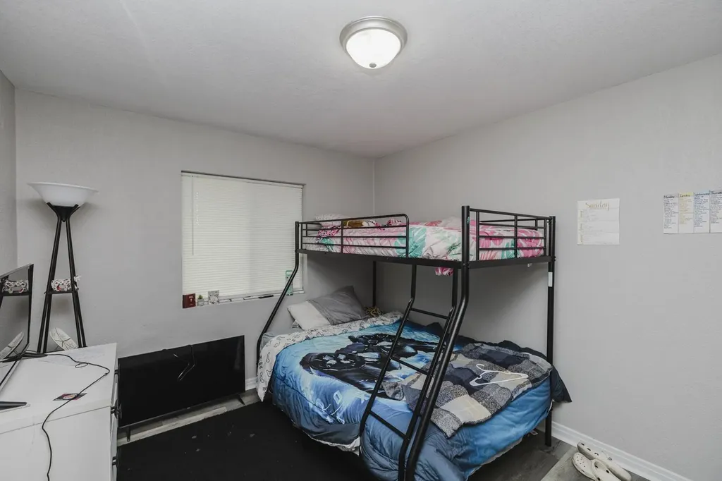 604-610 S Hunter Wichita KS 67207