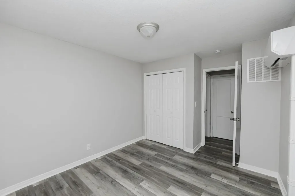 604-610 S Hunter Wichita KS 67207