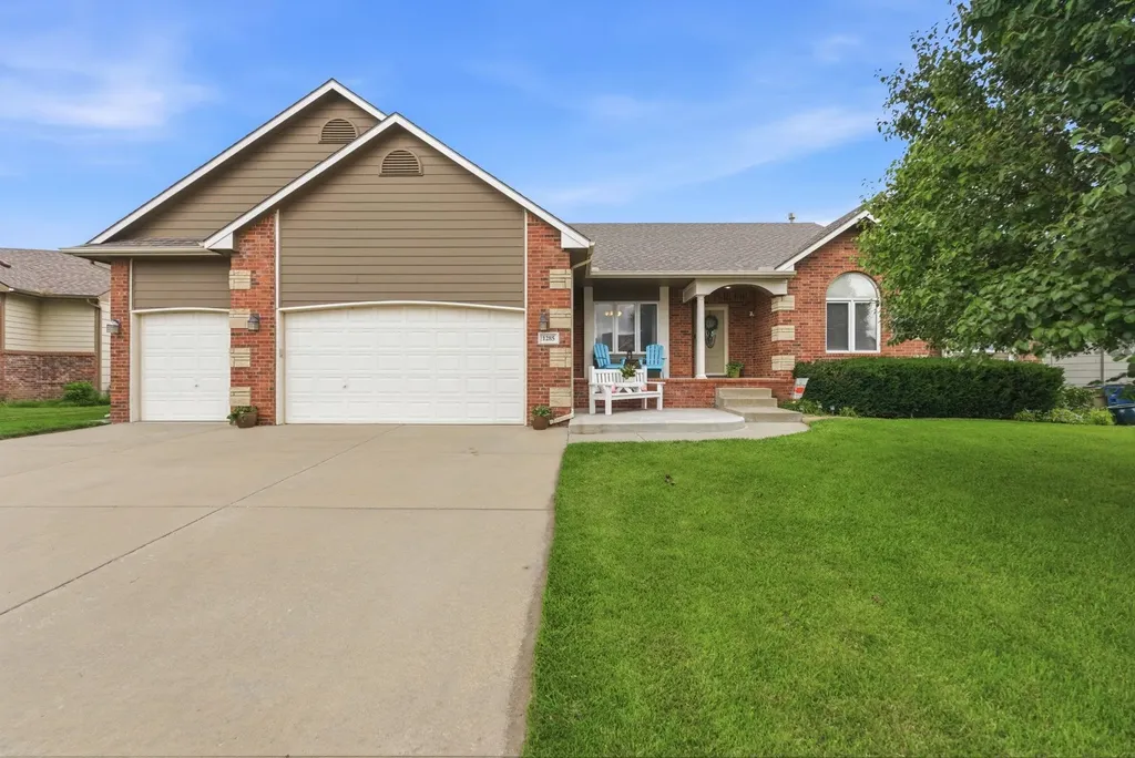1285 N Forestview Court Wichita KS 67235