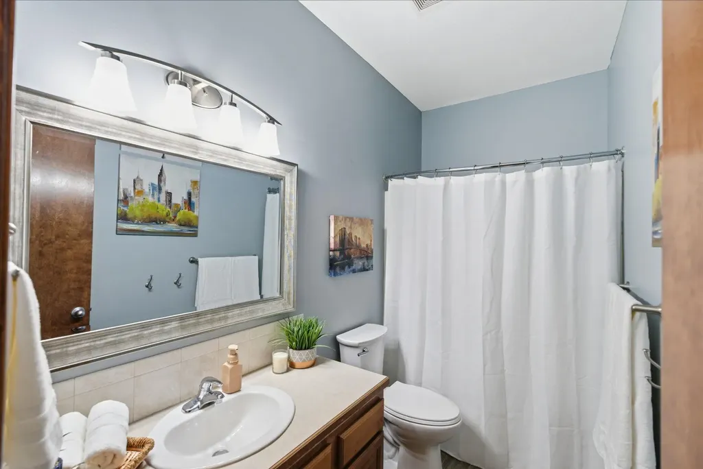 1285 N Forestview Court Wichita KS 67235