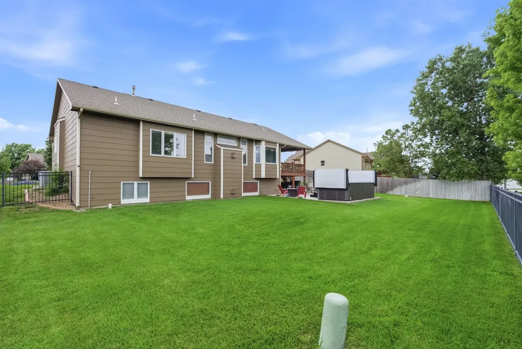 1285 N Forestview Court Wichita KS 67235