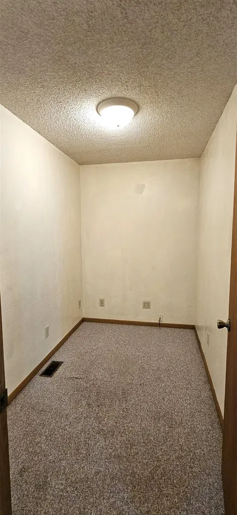 1525 N 7th Street Arkansas City KS 67005