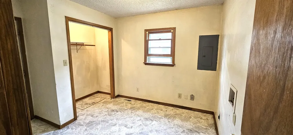 1525 N 7th Street Arkansas City KS 67005
