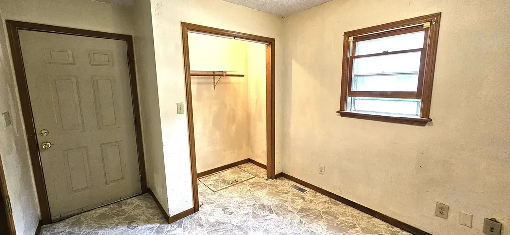 1525 N 7th Street Arkansas City KS 67005