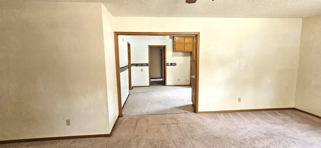 1525 N 7th Street Arkansas City KS 67005