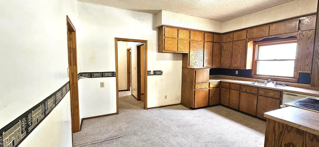 1525 N 7th Street Arkansas City KS 67005