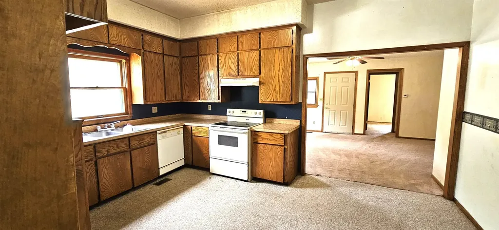 1525 N 7th Street Arkansas City KS 67005