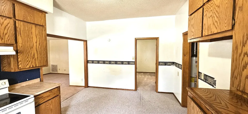 1525 N 7th Street Arkansas City KS 67005