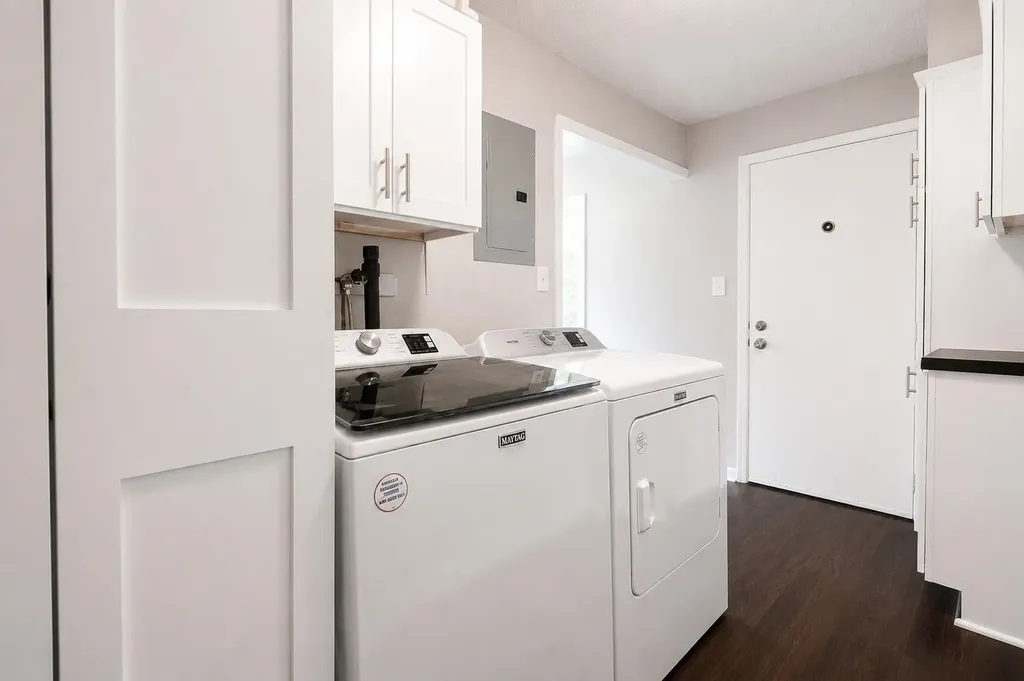 1121 N Ridgewood Wichita KS 67208