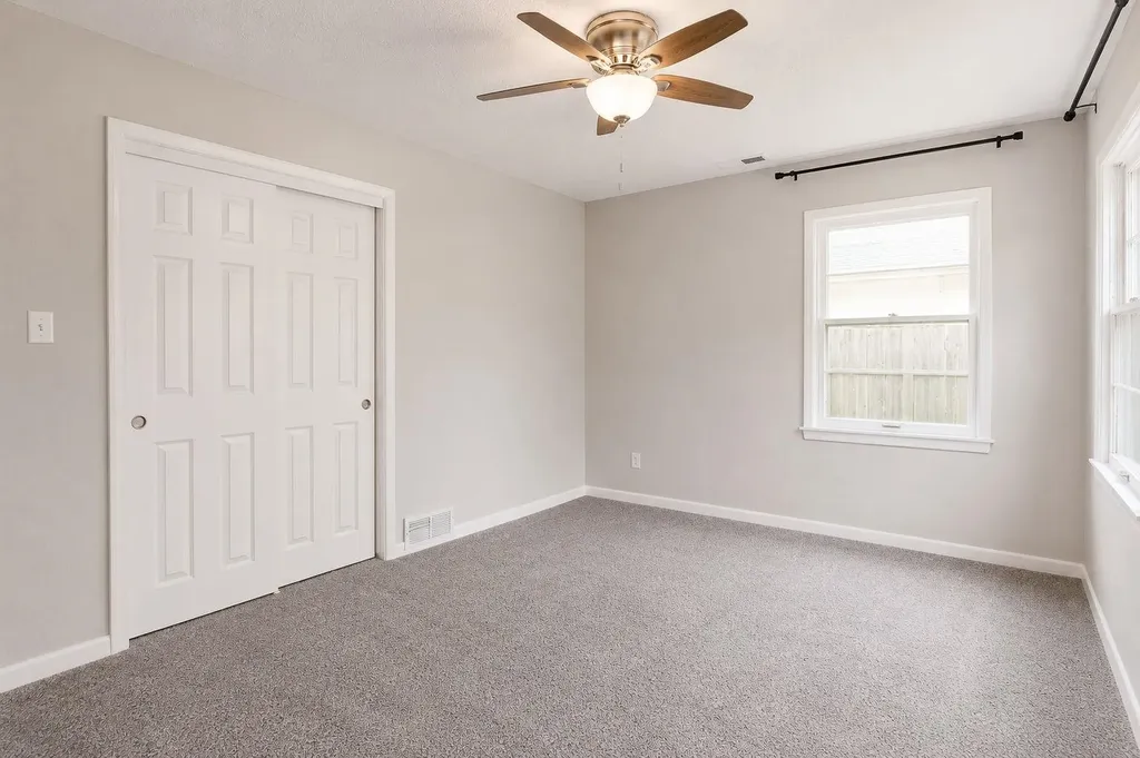 1121 N Ridgewood Wichita KS 67208