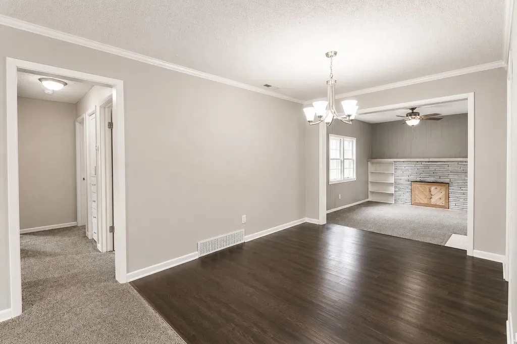1121 N Ridgewood Wichita KS 67208
