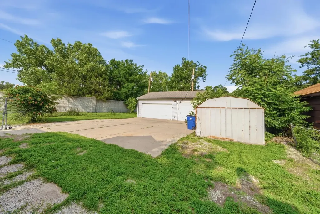 510 S Broadview Avenue Wichita KS 67218