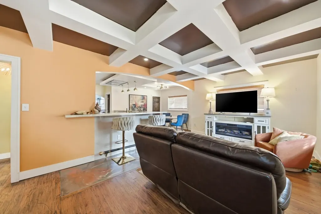 510 S Broadview Avenue Wichita KS 67218