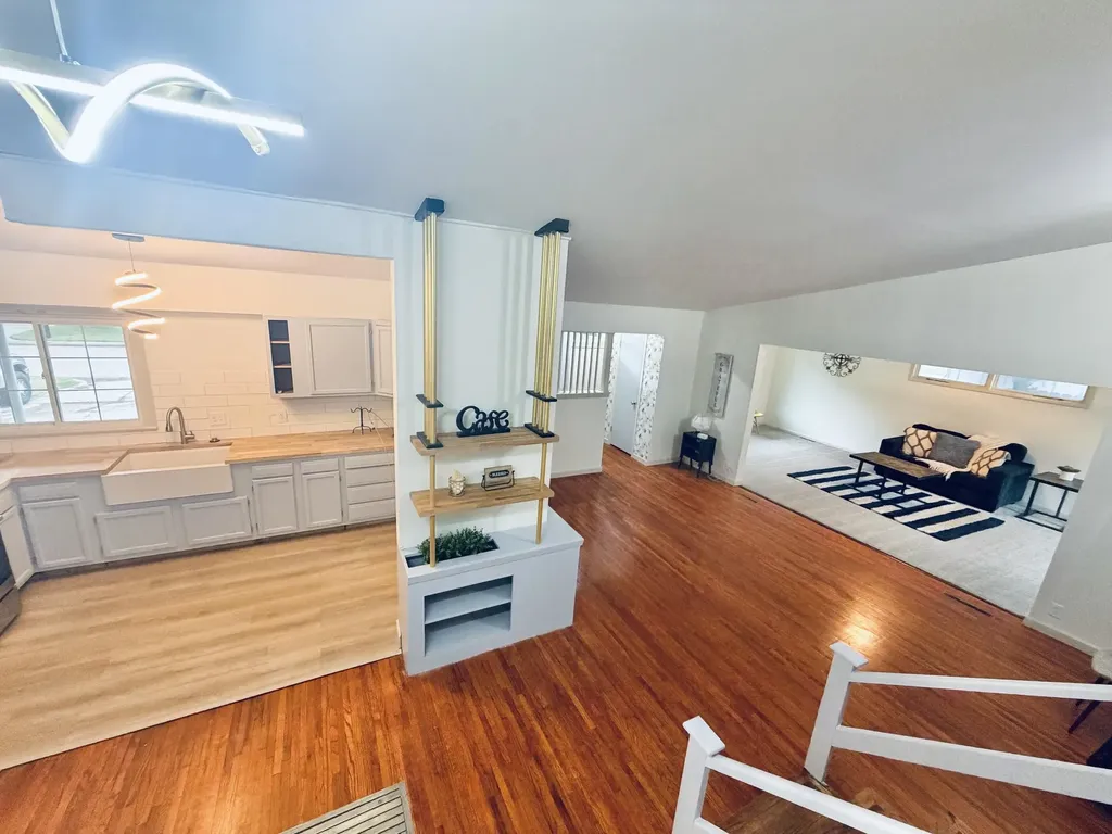 1927 E Glen Oaks Wichita KS 67216
