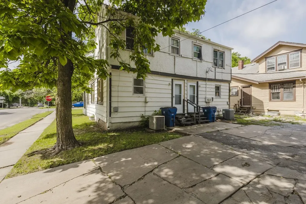4424-4426 E Central Wichita KS 67208