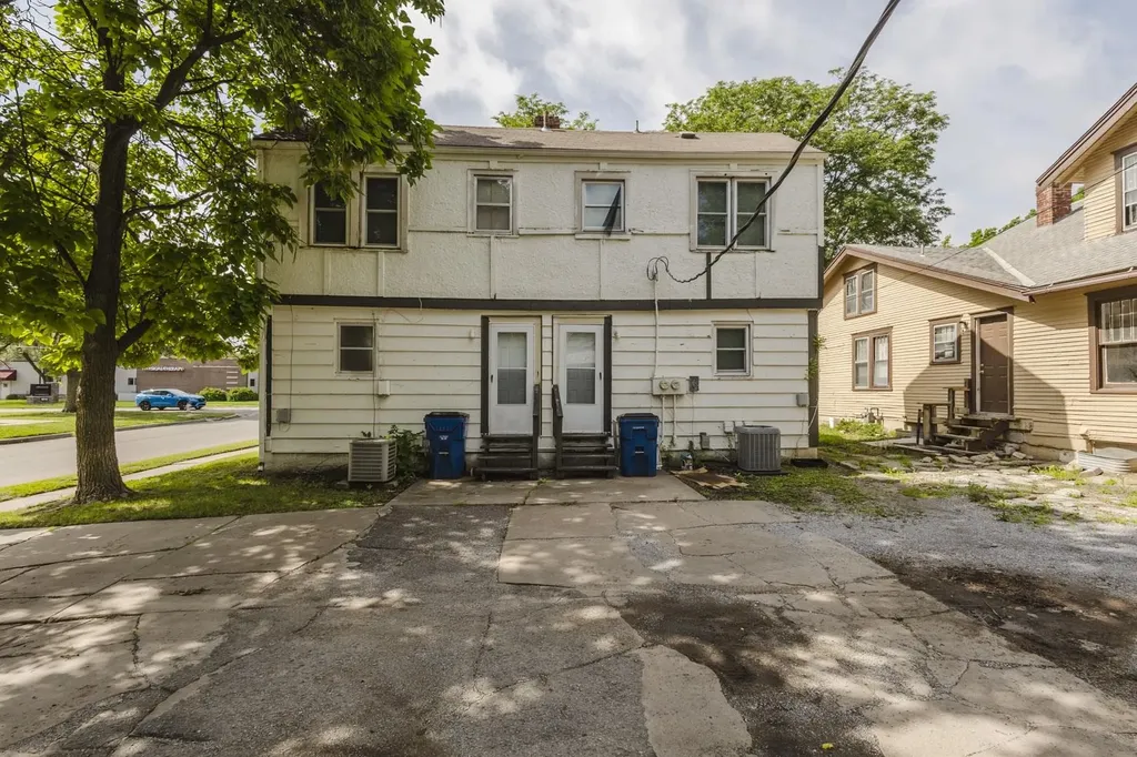 4424-4426 E Central Wichita KS 67208