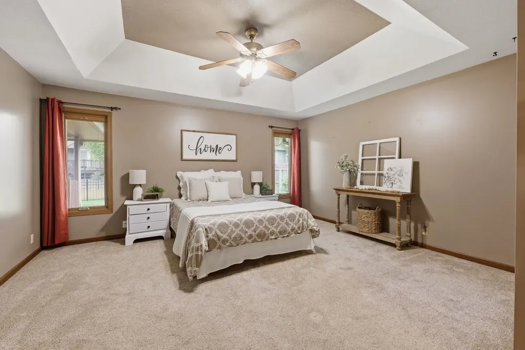 1319 N Coachhouse Court Wichita KS 67235