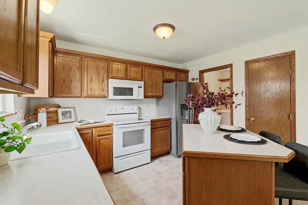 2604 N Rutgers Wichita KS 67205
