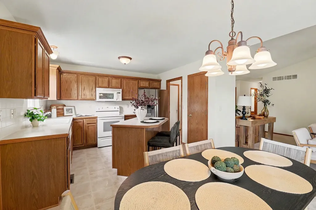 2604 N Rutgers Wichita KS 67205