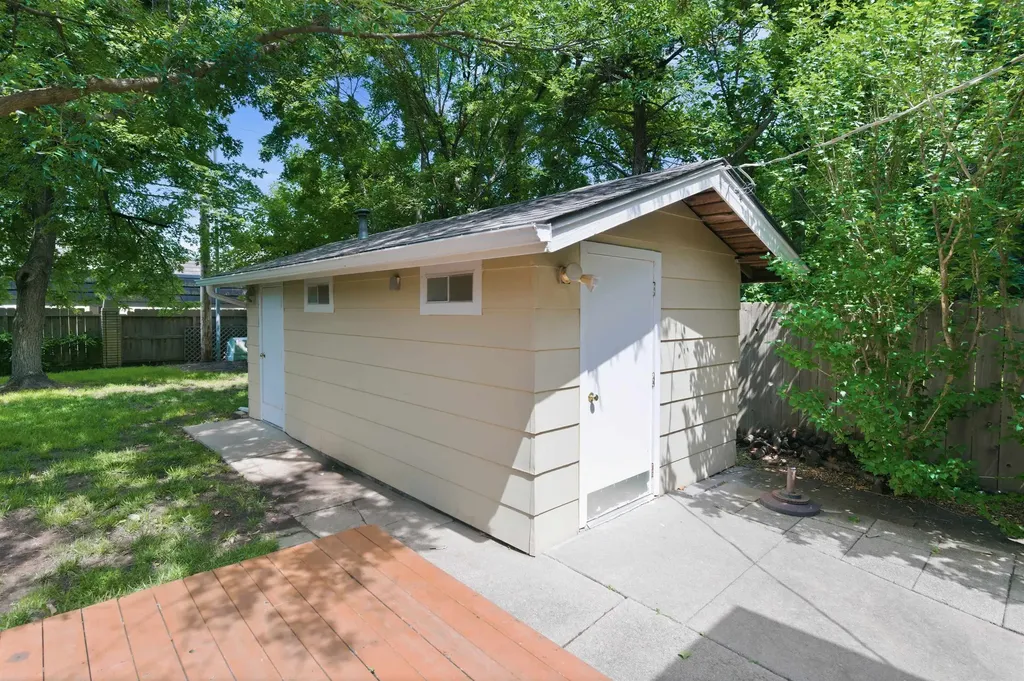 411 N Armour Avenue Wichita KS 67206