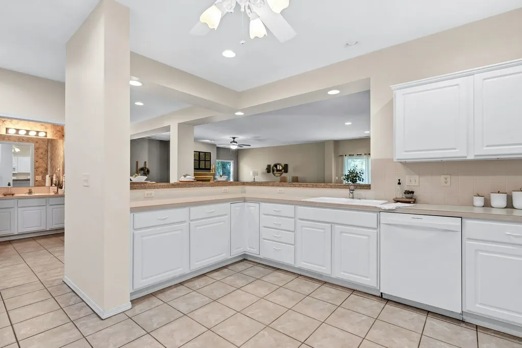 12510 E Killarney Wichita KS 67206