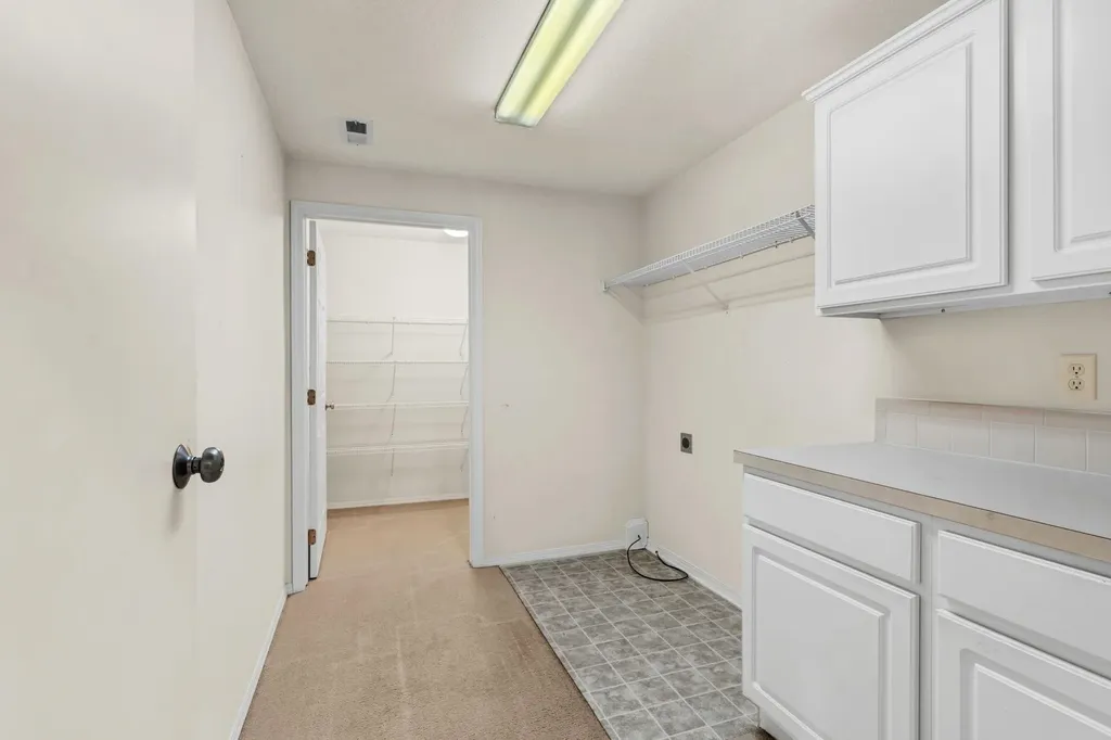 12510 E Killarney Wichita KS 67206
