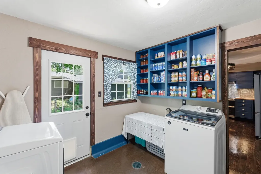 302 N 6th Street Towanda KS 67144