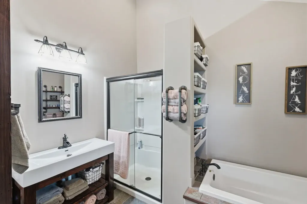 302 N 6th Street Towanda KS 67144