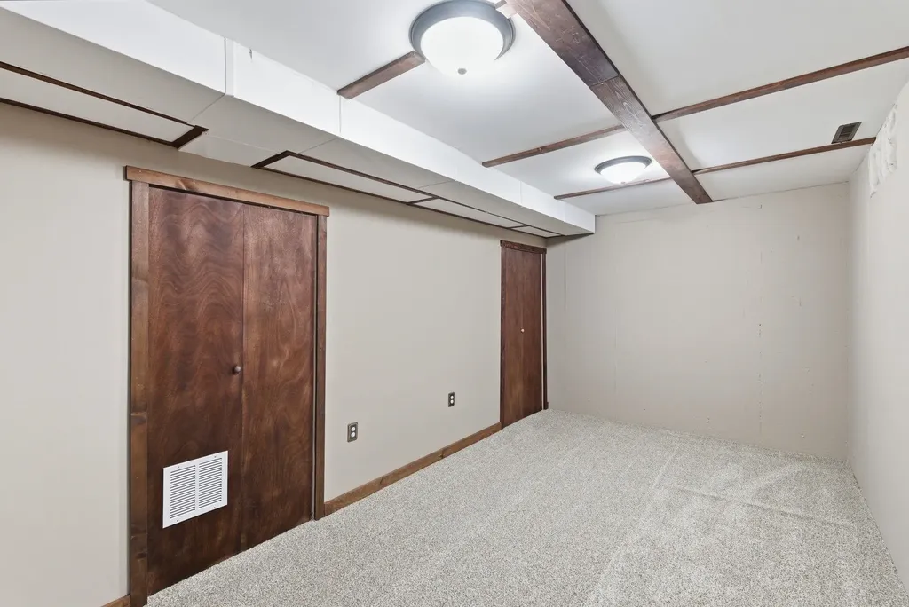 302 N 6th Street Towanda KS 67144