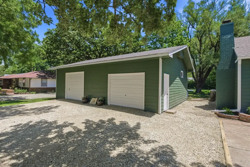 302 N 6th Street Towanda KS 67144