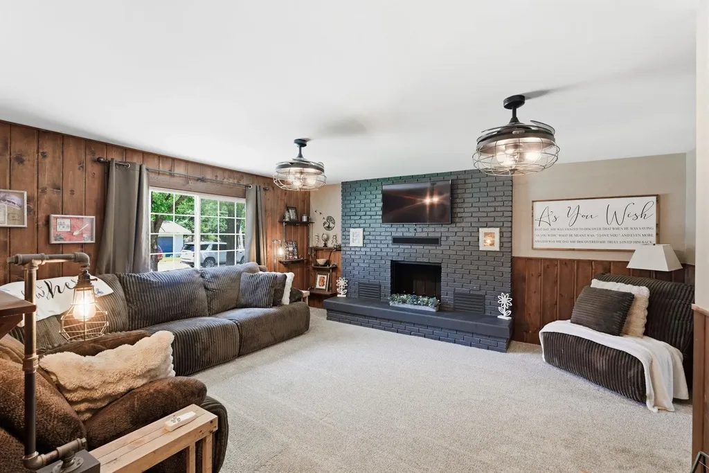 302 N 6th Street Towanda KS 67144