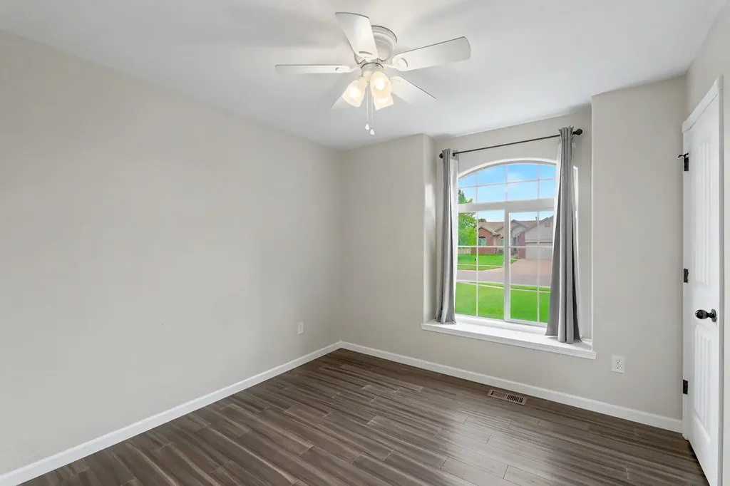 2637 E Mason Ridge Derby KS 67037