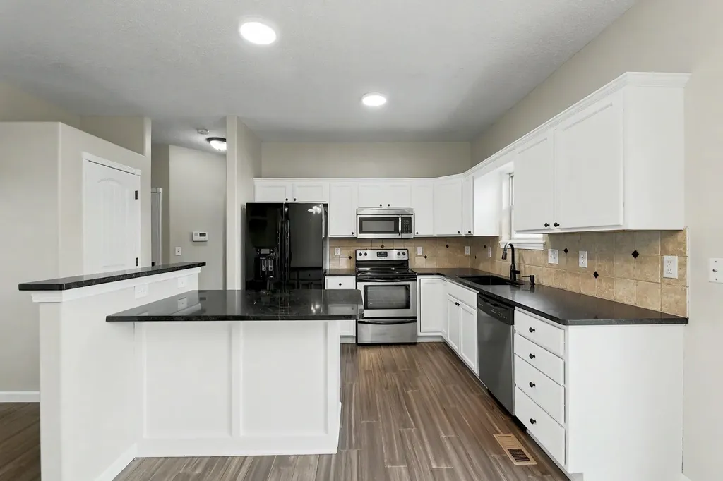 2637 E Mason Ridge Derby KS 67037