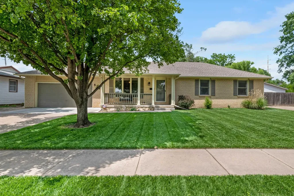 8824 W Birch Lane Wichita KS 67212