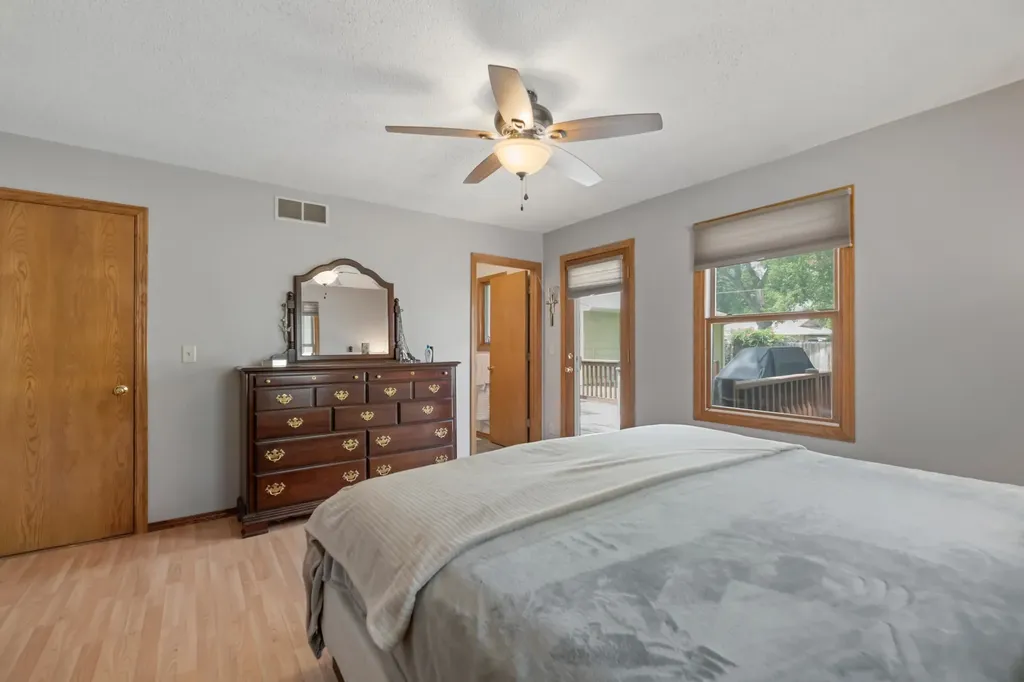 8824 W Birch Lane Wichita KS 67212