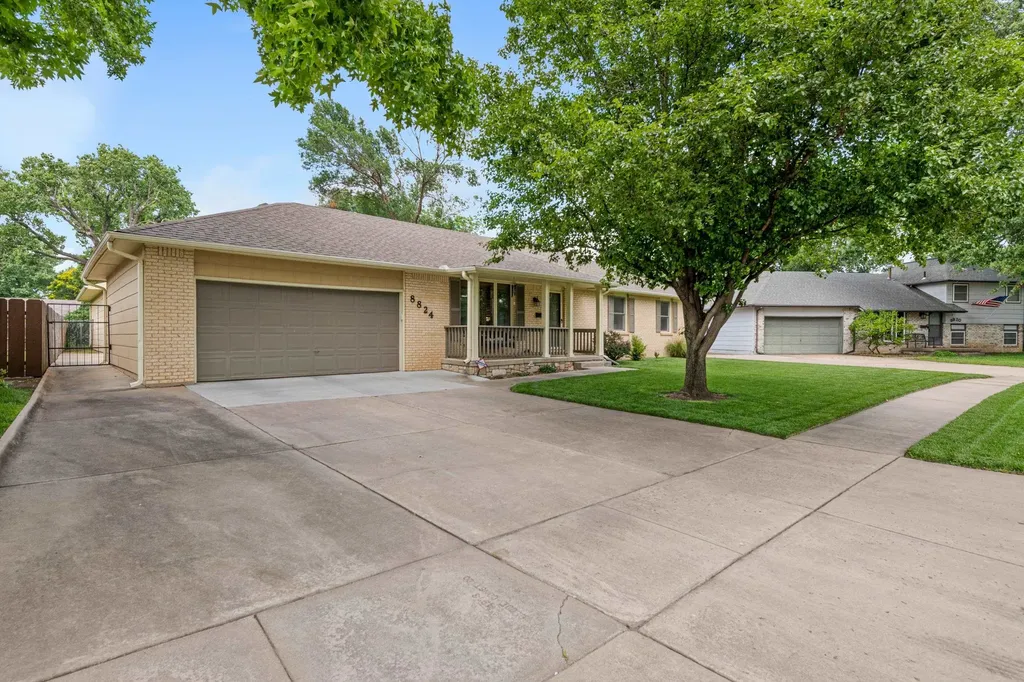 8824 W Birch Lane Wichita KS 67212