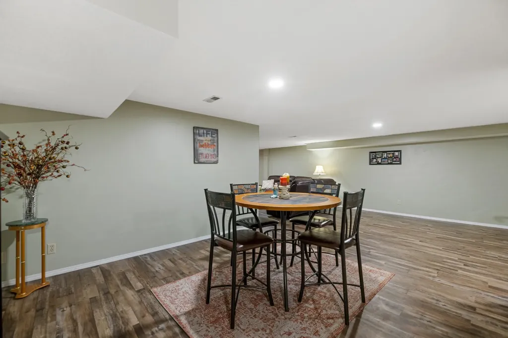 8824 W Birch Lane Wichita KS 67212