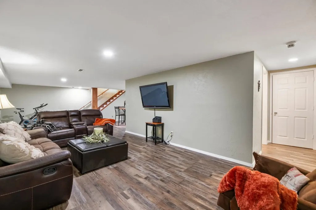8824 W Birch Lane Wichita KS 67212