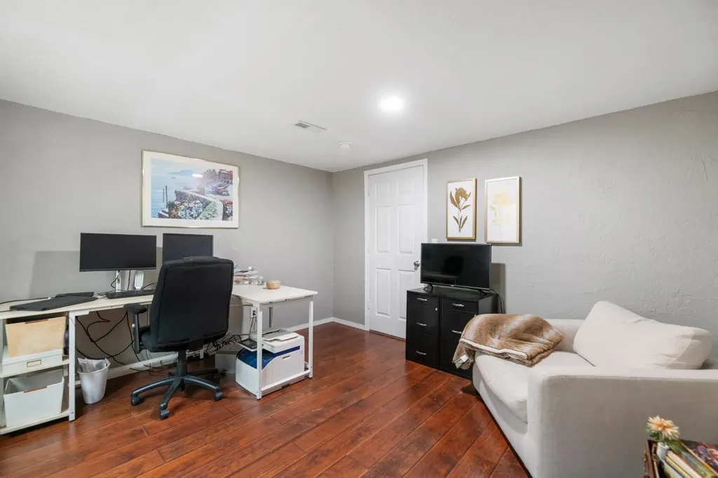 8824 W Birch Lane Wichita KS 67212