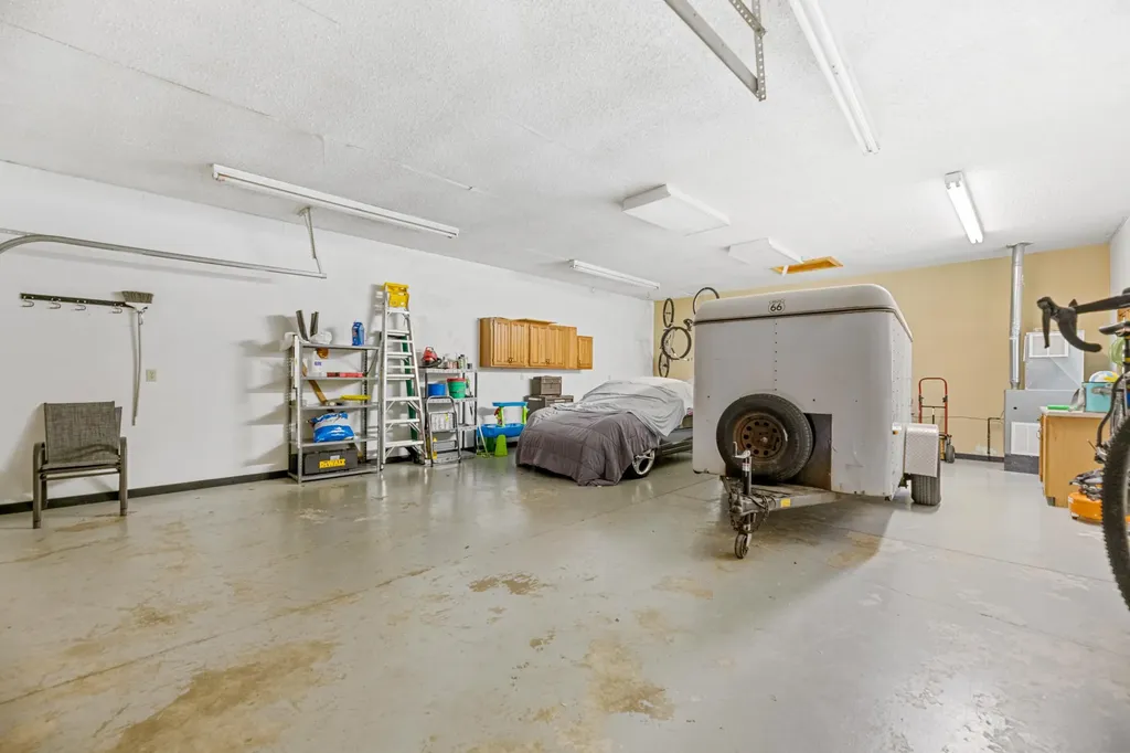8824 W Birch Lane Wichita KS 67212